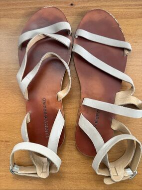 Lucky Brand Light Taupe Strappy Leather Sandals